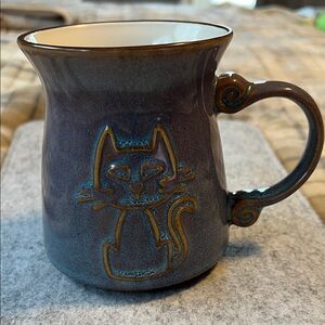Handcrafted Pottery Cat Design Mug